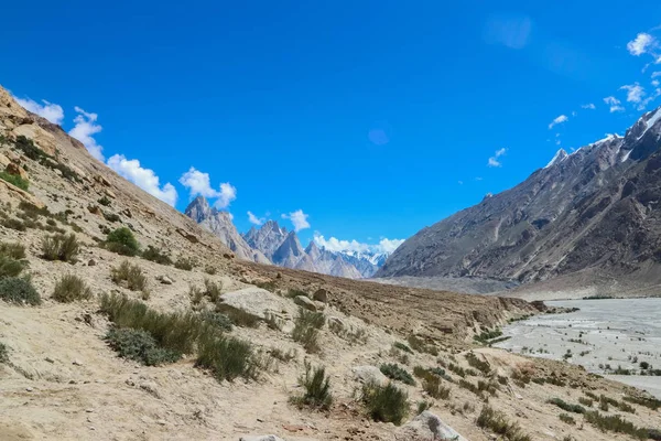 Paisagem Trilha Trekking Gama Karakoram Trekking Longo Rio Braldu Nas — Fotografia de Stock