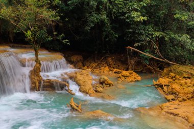 Luang Prabang, Laos Tat Kuang Si Şelaleler Güzel manzara