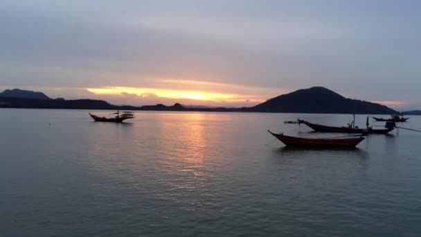 Schöner Sonnenuntergang Meer Bei Koh Pitak Provinz Chumphon Liegt Der — Stockvideo