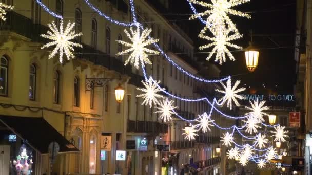 Lisbon Portugal Yellow Stars Christmas Decorations Downtown Lisbon Mall Armazens — стоковое видео