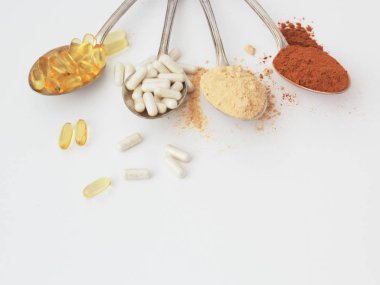 Pcos için takviyeleri (politikastik over sendromu). Probiyotikler, omega 3, maca tozu ve tarçın.