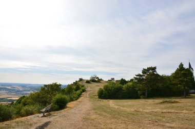 Kötü Staffelstein kasaba Bavyera, bölge üst Franconia, Almanya yakınındaki Masa Dağı Staffelberg görüntüleyin