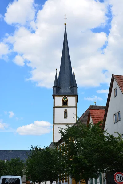 上部フランケン地方 ドイツ バイエルン州の町バート シュタッフェルシュタイン 地区を表示します — ストック写真