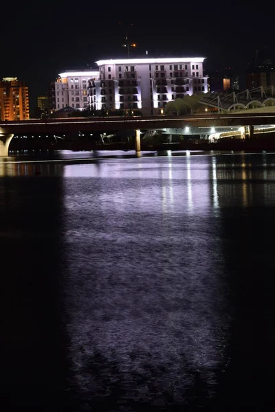 Astana Nur Sultan Kazajstán Vista Nocturna Con Edificios Modernos Río — Foto de Stock