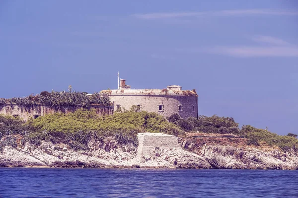 Fort Mamula sur un îlot inhabité, île de Boka Kotorska ba — Photo