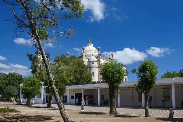 Yaz aylarında Carthage yakınındaki beyaz Tunus tapınak Müzesi