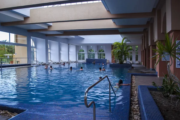 Tunus Otel yüzme havuzu