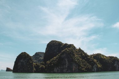 Tayland Körfezi 'nde kaya ve ada oluşumları