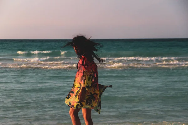 Woman Walking Caribbean Beach Tulum Mexico — 스톡 사진