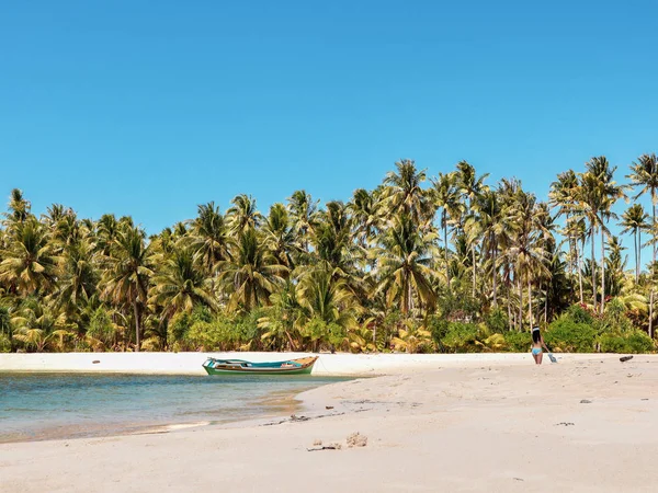 Raj Białą Piaszczystą Plażą Turkusową Wodą Palmami Onok Island Balabac — Zdjęcie stockowe