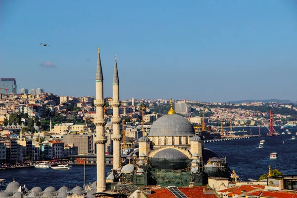 Ponte Galata Bósforo Com Vista Para Mesquita Istambul — Fotografia de Stock