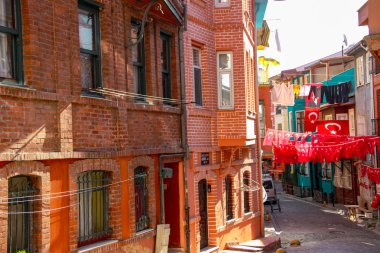 İstanbul Balat'ta renkli binalar