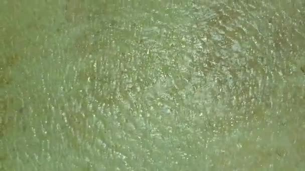 Drone Levant Sur Femme Milieu Plage Sable Blanc Eau Turquoise — Video