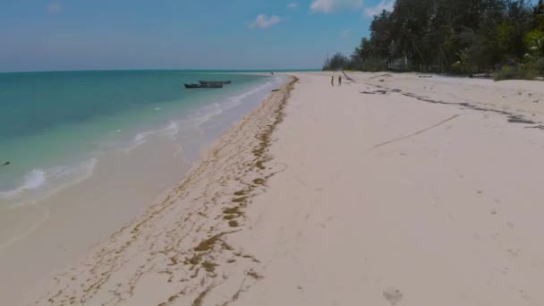 Повітряний пейзаж Пунта Себарінг на острові Буцук в Балабак, Палаван, Філіппіни — стокове відео