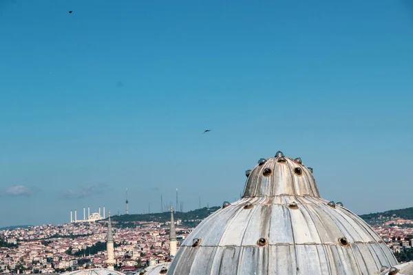 Mesquita Minaretes Ponte Bósforo Istambul Turquia Mar Mármara Fundo — Fotografia de Stock
