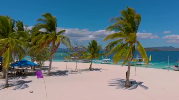 Tropische Insel Umgeben Von Palmen Und Weißem Sand Coron Palawan — Stockvideo