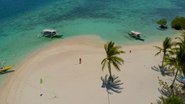 Isla Tropical Rodeada Palmeras Arena Blanca Coron Palawan Filipinas — Vídeo de stock