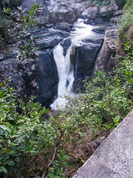 Ranomafana Nationalpark Med Svart Rock Vattenfall Madagaskar — Stockfoto