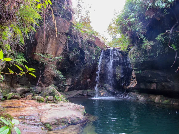 Płynąca Woda Naturalny Basen Parku Narodowym Isalo Madagaskarze — Zdjęcie stockowe