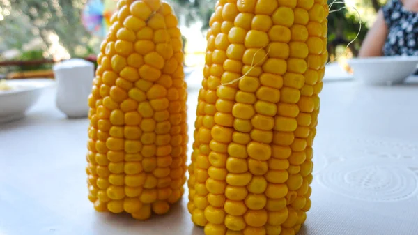 Homemade Golden Sweet Corn Cob Ready Eat White Table Boiled — Stock Photo, Image