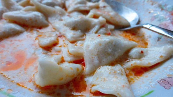 Tradiční Turecká Kuchyně Ravioli Manti Manlama Podávaná Jogurtem Smaženou Máslovou — Stock fotografie