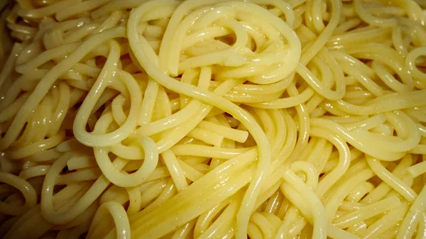 Велика Миска Свіжоприготованими Спагеті Крупним Планом — стокове фото