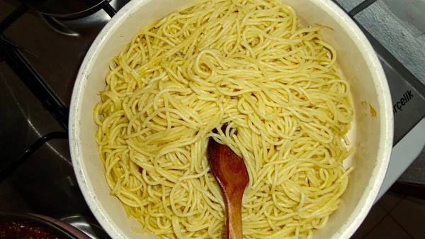 Large Bowl Freshly Cooked Pasta Wooden Spoon Closeup — Stock Photo, Image