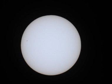 Uluslararası uzay istasyonu güneşin önünden geçiyor, Iss