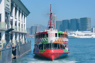 Hong Kong, Çin - 16 Aralık 2016: Yolcu gemisi iskele 