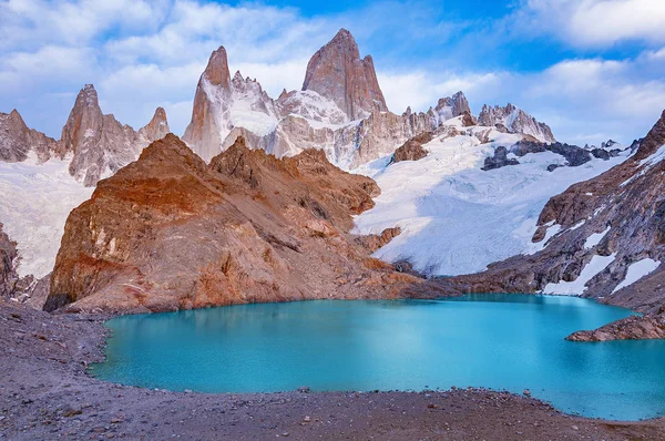 Early morning view of Fitz Roy mountain. — Stock Photo, Image