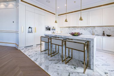 Moskova, Rusya - 23 Ağustos 2018: İç tarihi şehir merkezinde lüks zengin dairelerin.