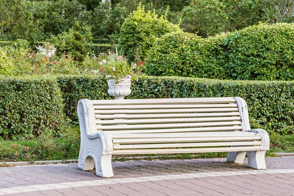 Houten Retro Bank Het Stadspark — Stockfoto