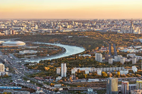 Widok Ulice Miasta Wieczorem Moskwa Rosja — Zdjęcie stockowe