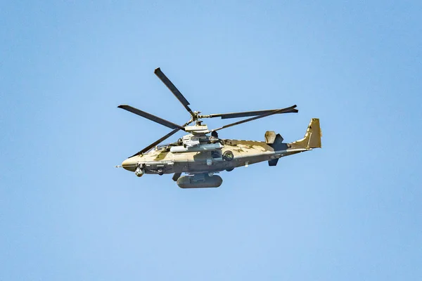 Atterrissage Hélicoptère Militaire Une Heure Ensoleillée — Photo