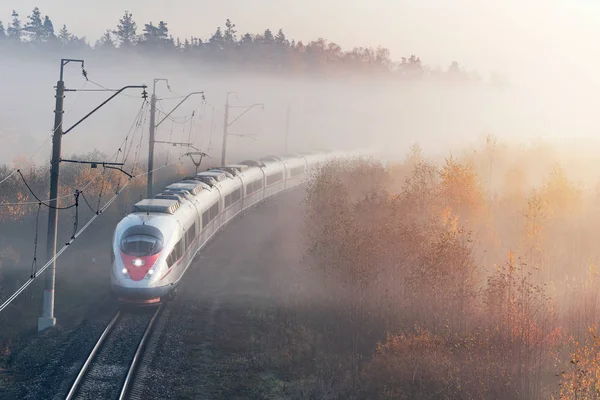 Сучасних високошвидкісних поїздів . — стокове фото