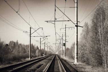 Elektrikli demiryolu hatları.