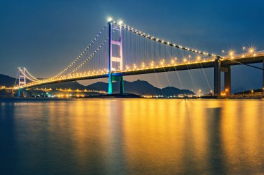 Park Island günbatımı zaman köprüye. Hong Kong.