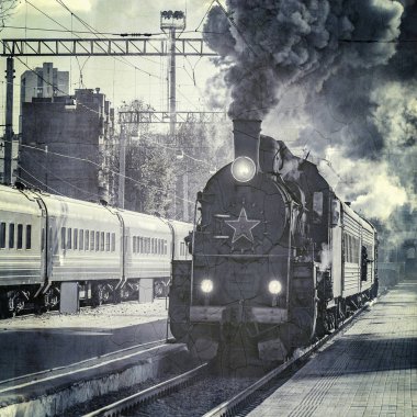 Buharlı Tren Platformu sabah zaman kalkar..