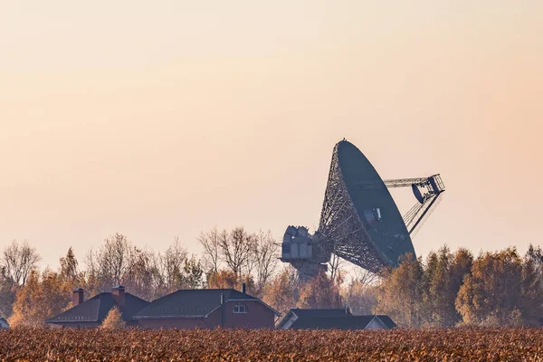 Military Radar Sunset Located Meadow — Stock Photo, Image