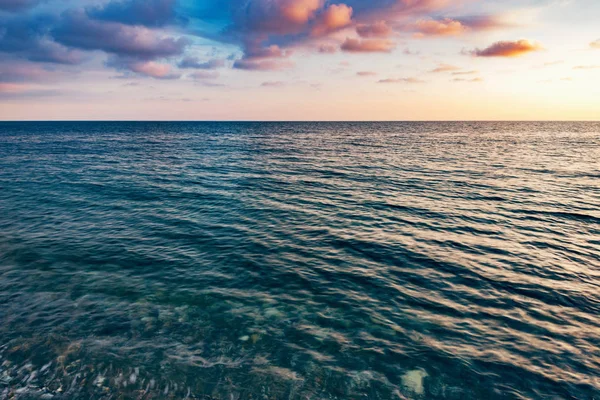 Cielo Del Atardecer Sobre Superficie Del Mar — Foto de Stock