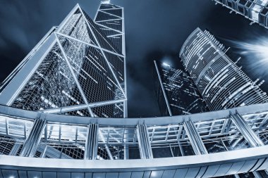 Akşam şehir binalarda merkezi bölgesinde yer alan bir bakış. Hong Kong