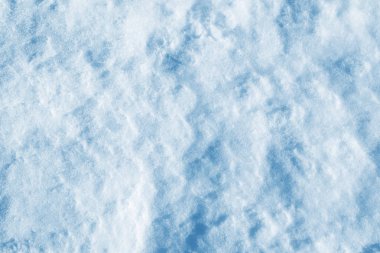 Erime rüzgârla oluşan kar yığını yüzeyde kış sabahı saat.