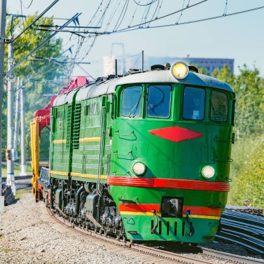 Retro dizel lokomotif Te-3 gündüz.