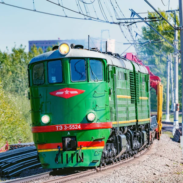 Moscú, Rusia - 30 de agosto de 2019: Locomotora retro diesel TE-3 en la exposición Pro-Motion-Expo. Locomotora TE-3 se hizo desde 1954 . — Foto de Stock