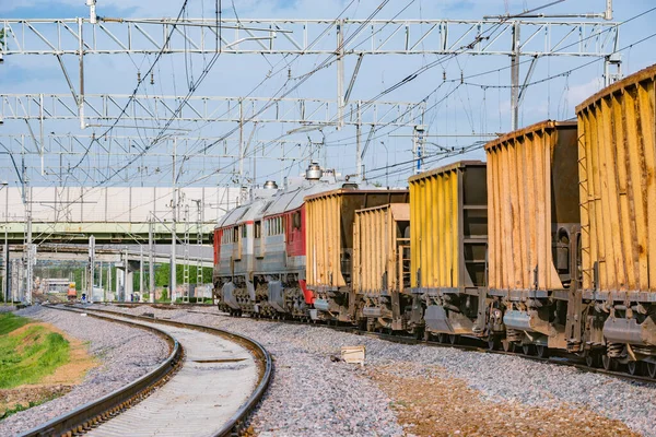 Comboio Mercadorias Parte Estação Ferroviária — Fotografia de Stock