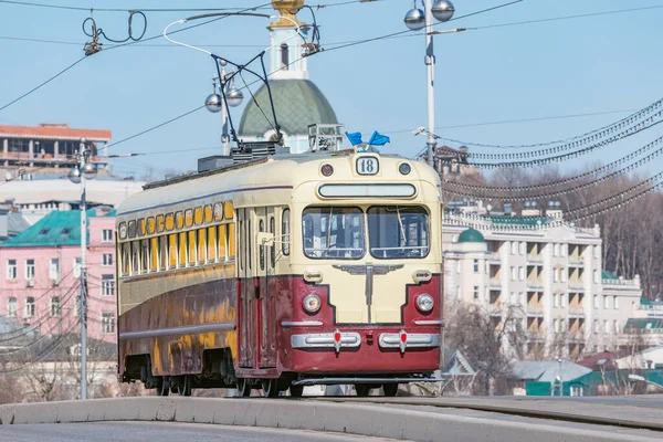 Boş Şehir Caddesinde Eski Model Tramvay Vagonları Moskova Rusya — Stok fotoğraf