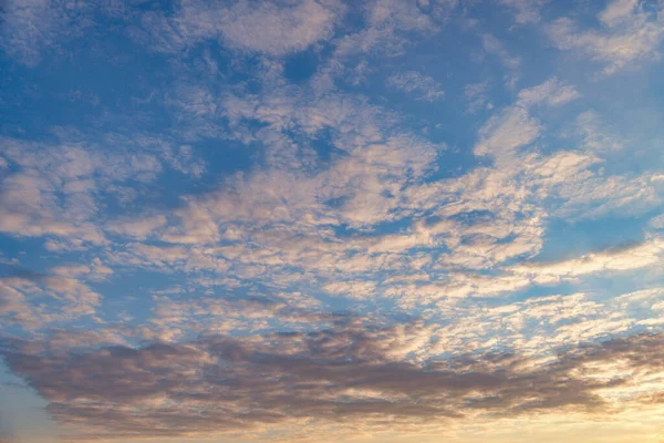 Удивительный Облачный Ландшафт Небе Закате — стоковое фото