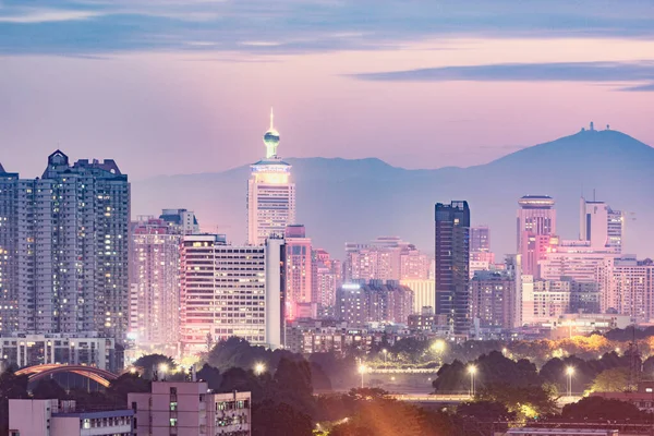 Widok Dzielnicy Miasta Godzinach Wieczornych Shenzhen Chiny — Zdjęcie stockowe
