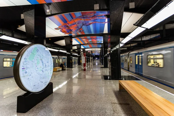 Moskau, Russland 26. Mai 2019, neue moderne Metrostation cska. 2018 gebaute Metrolinie Solnzewskaja. — Stockfoto