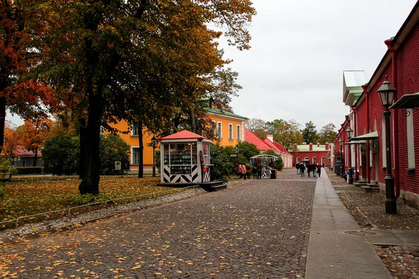 Sankt Petersburg, Rosja, 4 października 2018. Twierdza Piotra i Pawła w upadku — Zdjęcie stockowe